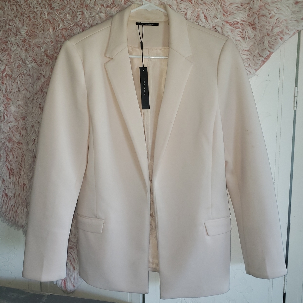 Tahari Blazer